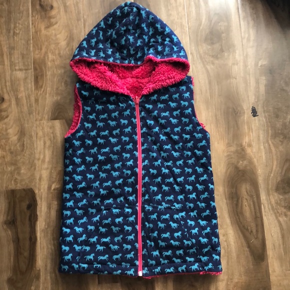 Garnet hill flip side reversible vest - Picture 2 of 15